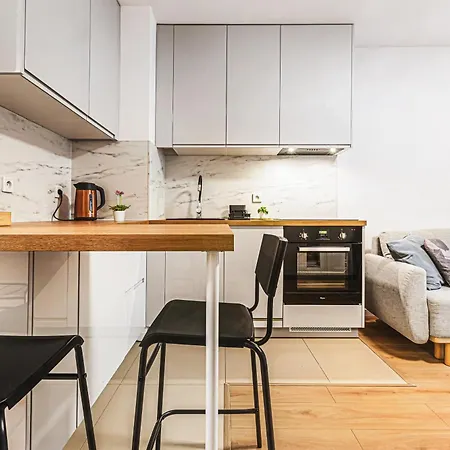 Komfort Z Balkonem W Centrum アパート *